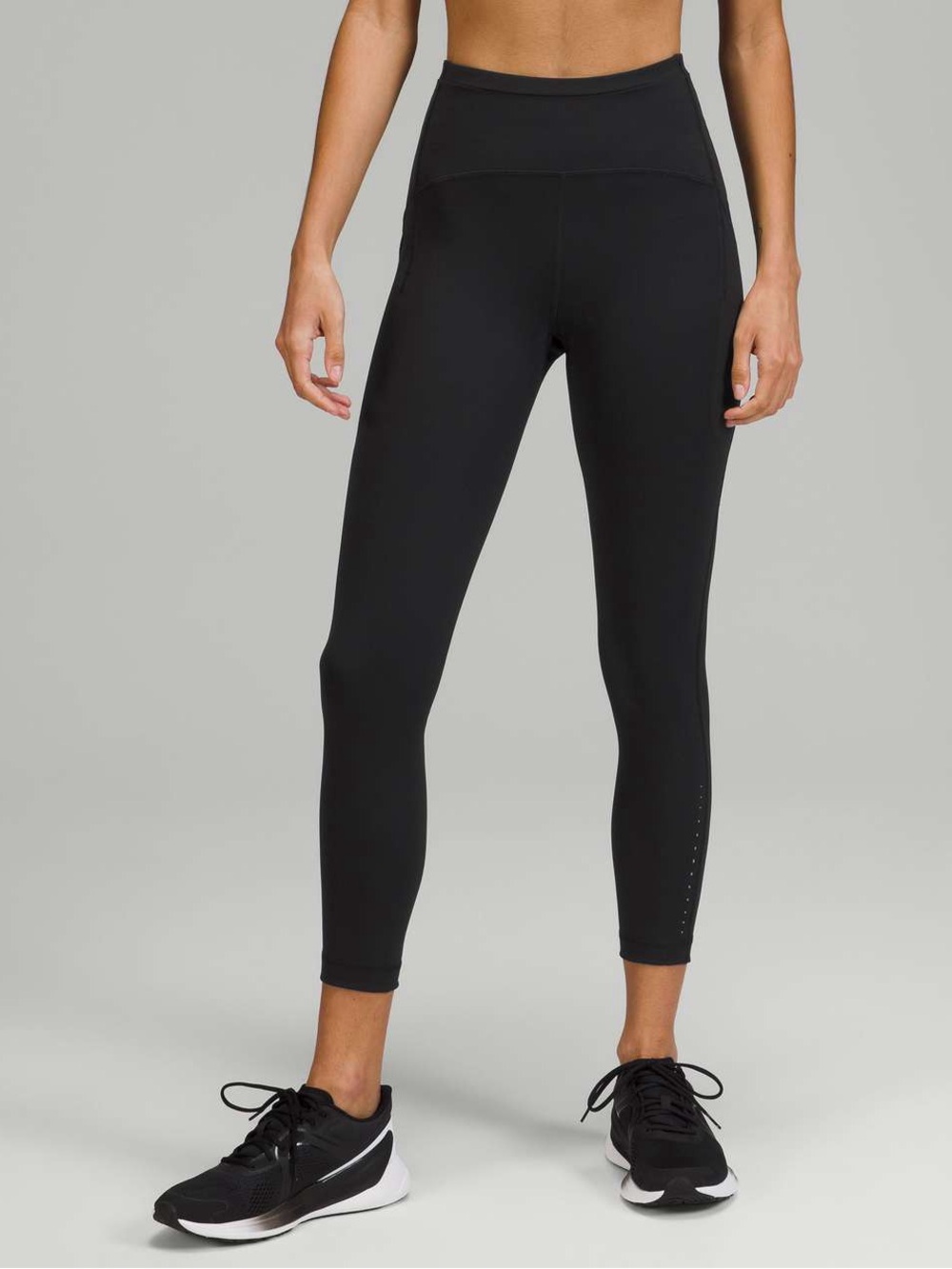 Lululemon Swift Speed High Rise Tight Black Size 8 Activewear Leggings Cropped